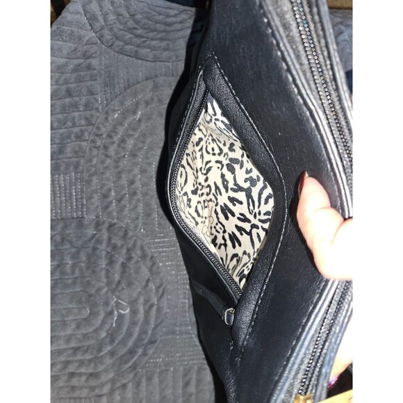 Jessica Simpson Black Pebbled Faux Leather Crossbody Bag With Gold Stud Accents - Picture 3 of 7